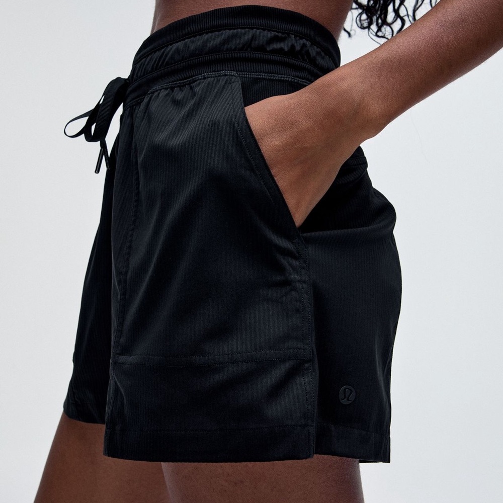 Dance Studio High Rise Shorts - Picture 4 of 6